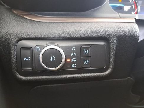 Certified 2021 Ford Explorer Limited RWD image 23