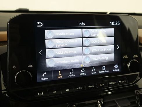 Used 2024 Nissan Pathfinder Platinum w/ Cargo Package image 40