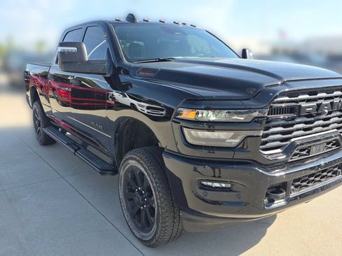 Used 2025 RAM 2500 Big Horn AWD/4WD image 8