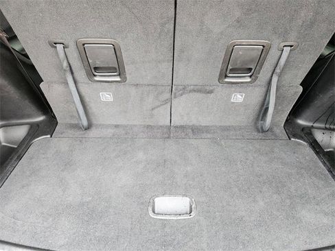 Used 2024 Jeep Grand Cherokee L Laredo image 32