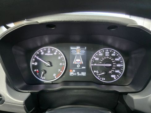 Used 2024 Subaru Crosstrek 2.0i Premium image 7