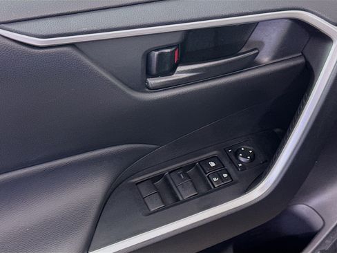 Used 2024 Toyota RAV4 LE image 15