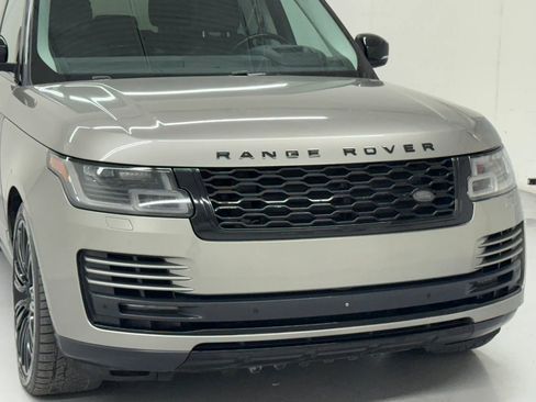 Used 2018 Land Rover Range Rover Supercharged image 10