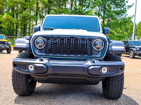 Used 2026 Jeep Wrangler Unlimited Sport AWD/4WD image 3