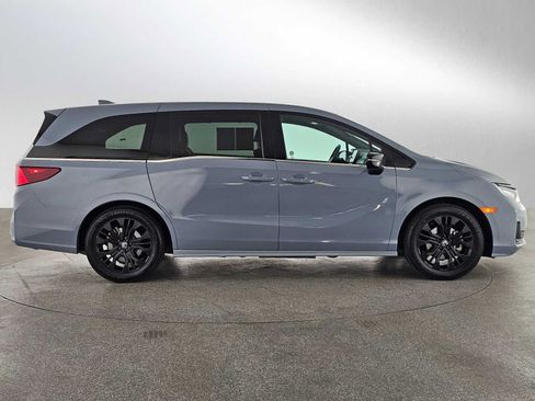 Used 2025 Honda Odyssey Sport-L image 2
