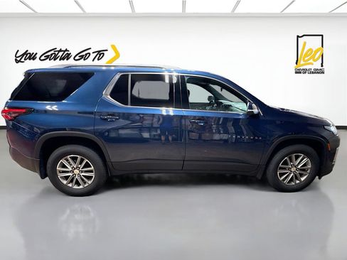 Used 2023 Chevrolet Traverse LT w/ Rear Camera Mirror Package AWD/4WD image 4