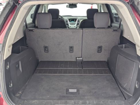 Used 2017 Chevrolet Equinox LT w/ Convenience Package image 40