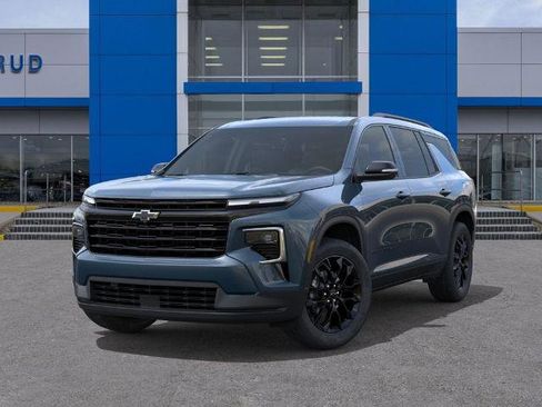 New 2026 Chevrolet Traverse LT w/ Midnight/Sport Edition image 6