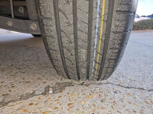 Used 2017 Subaru Outback 2.5i Premium image 41