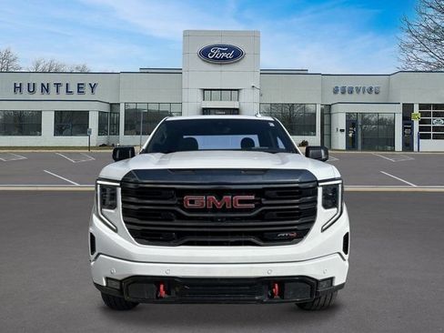 Used 2024 GMC Sierra 1500 AT4 w/ Technology Package AWD/4WD image 3