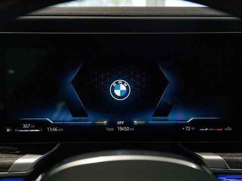 Used 2023 BMW 760i xDrive w/ Executive Package AWD/4WD image 24