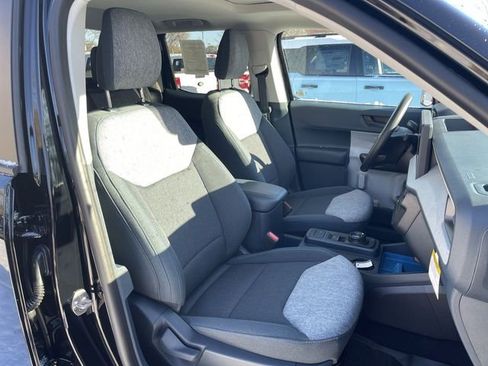 New 2025 Ford Maverick XLT image 22