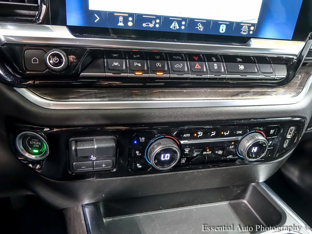 Used 2022 Chevrolet Silverado 1500 LTZ w/ Technology Package AWD/4WD image 17
