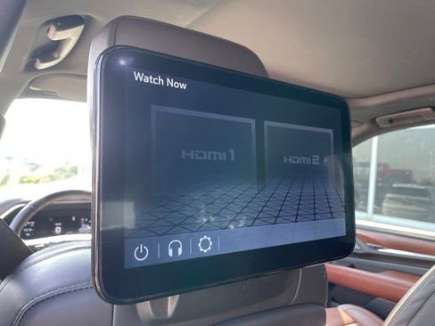 Used 2023 GMC Yukon XL Denali Ultimate AWD/4WD image 15