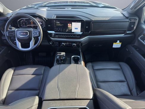Used 2025 GMC Sierra 1500 Elevation w/ Elevation Premium Package image 18
