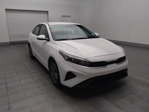 Used 2023 Kia Forte LXS image 13