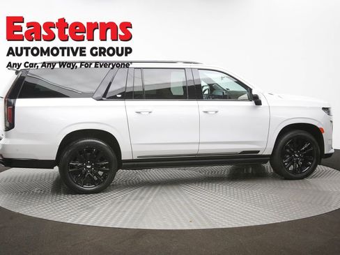 Used 2022 Cadillac Escalade ESV Sport w/ Touring Package image 52