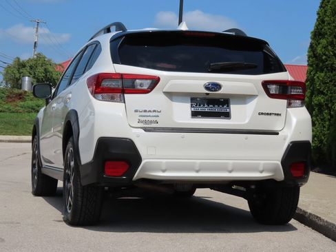 Used 2020 Subaru Crosstrek 2.0i Limited w/ Moonroof Package w/Navigation AWD/4WD image 11