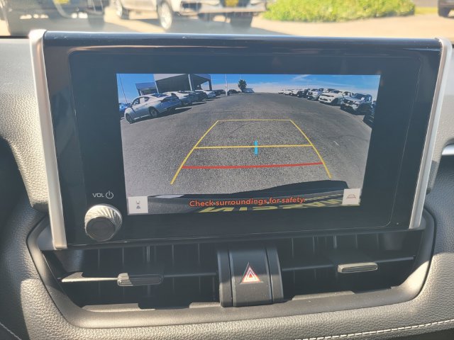 Used 2024 Toyota RAV4 XLE AWD/4WD image 21