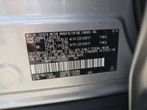 Used 2025 Toyota RAV4 XLE FWD image 29