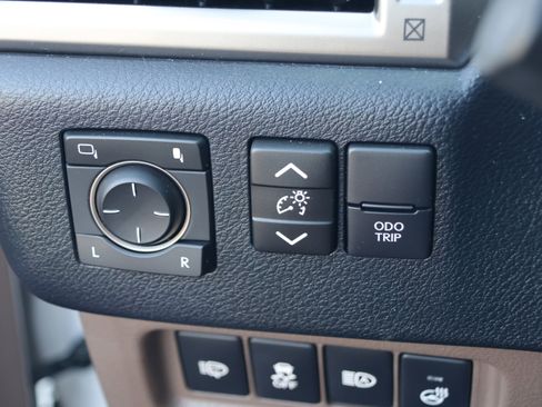 Used 2023 Lexus GX 460 Premium AWD/4WD image 15