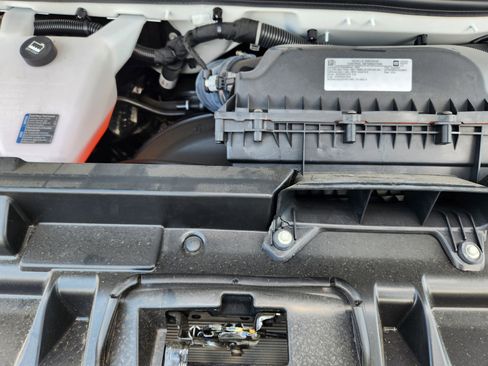 New 2025 GMC Savana 2500 Extended w/ Driver Convenience Package image 21