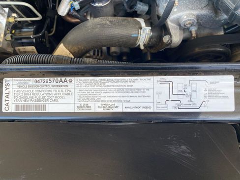 Used 2007 Chrysler 300 C RWD image 37