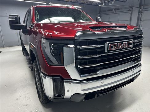 Used 2025 GMC Sierra 2500 SLT w/ SLT Premium Package AWD/4WD image 9