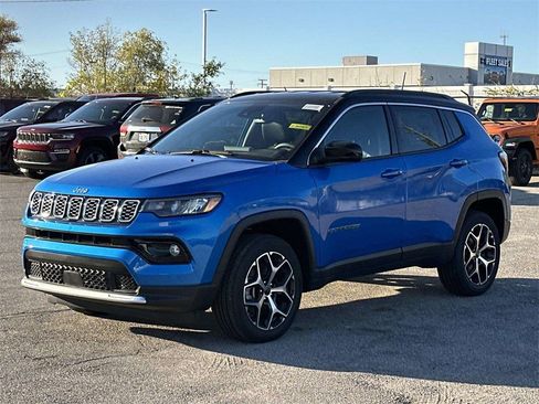 New 2026 Jeep Compass Limited image 5