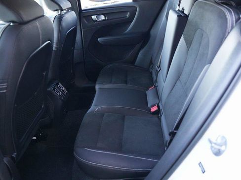 Used 2023 Volvo XC40 Recharge Ultimate image 86