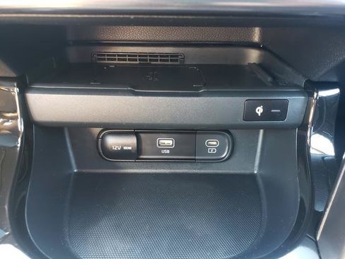 Certified 2024 Kia Seltos SX w/ SX Sunroof Package AWD/4WD image 24