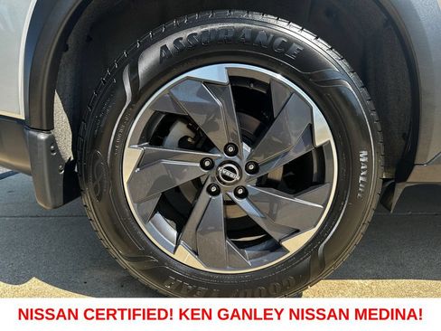Certified 2024 Nissan Rogue SV w/ SV Premium Package AWD/4WD image 20