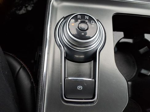 Used 2024 Ford Edge ST-Line image 18