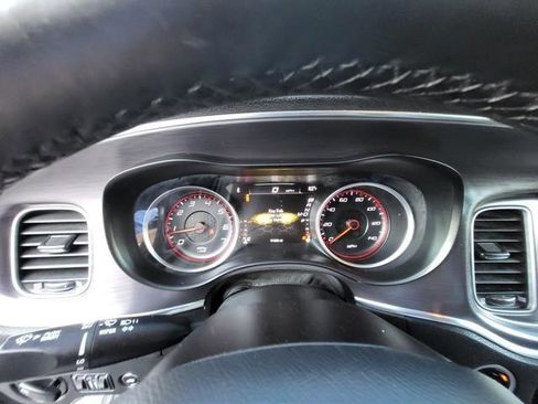 Used 2015 Dodge Charger SE w/ Popular Equipment Group image 21