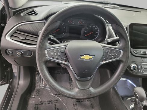 Used 2024 Chevrolet Malibu LT FWD image 5