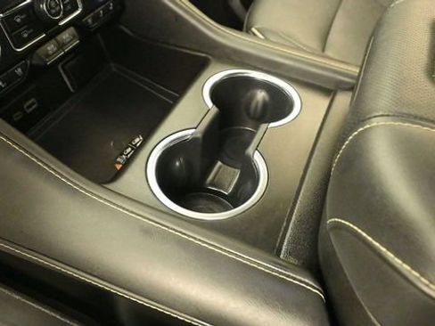 Used 2023 Chevrolet Suburban Premier AWD/4WD image 20