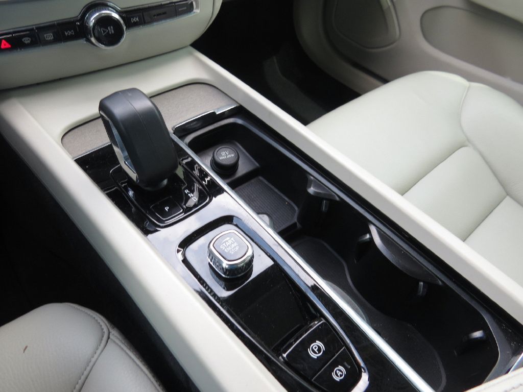 Used 2023 Volvo S60 B5 Plus FWD image 22
