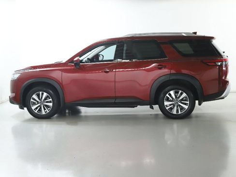 Used 2022 Nissan Pathfinder SL AWD/4WD image 37