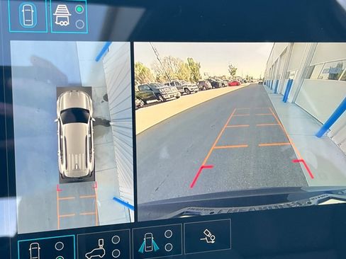 New 2026 GMC Acadia AT4 w/ Luxury Package image 18