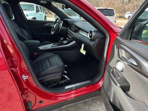 Used 2024 Alfa Romeo Tonale Veloce image 17