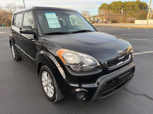 Used 2013 Kia Soul + w/ Audio Pkg image 4