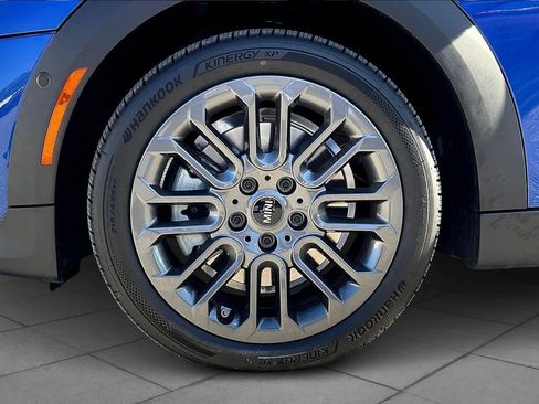 Certified 2025 MINI Cooper S image 10