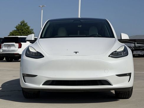 Used 2021 Tesla Model Y Long Range AWD/4WD image 7