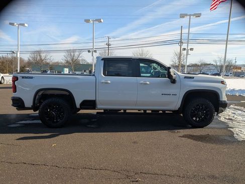 Used 2025 Chevrolet Silverado 2500 LT w/ Trail Boss Package image 4