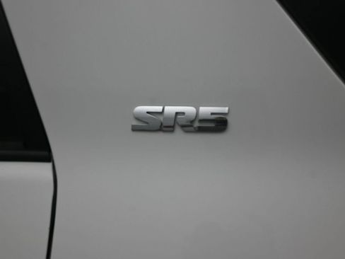Used 2019 Toyota 4Runner SR5 Premium AWD/4WD image 10