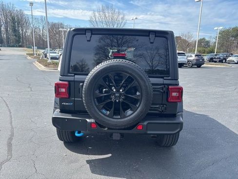 Used 2023 Jeep Wrangler Unlimited Sahara w/ Cold Weather Group image 6