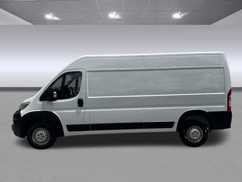 Used 2026 RAM ProMaster 2500 w/ Convenience Group FWD image 6