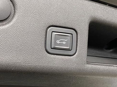 Used 2019 Chevrolet Equinox LT image 14