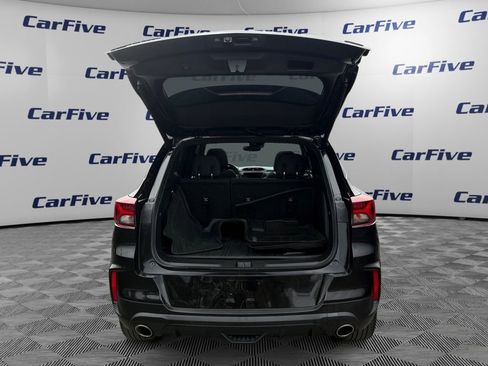 Used 2023 Chevrolet TrailBlazer RS w/ Sun and Liftgate Package image 11