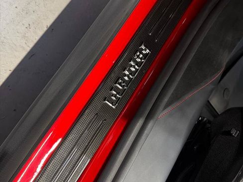 Used 2022 Ferrari SF90 Spider AWD/4WD image 22